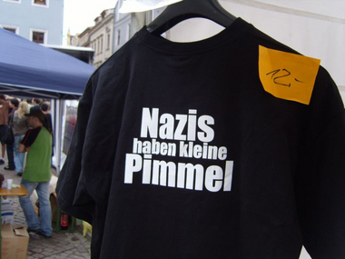 T-Shirt nazis haben kleine Pimmel